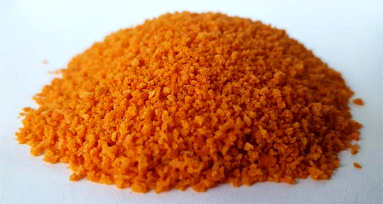 orange Futterpartikel
